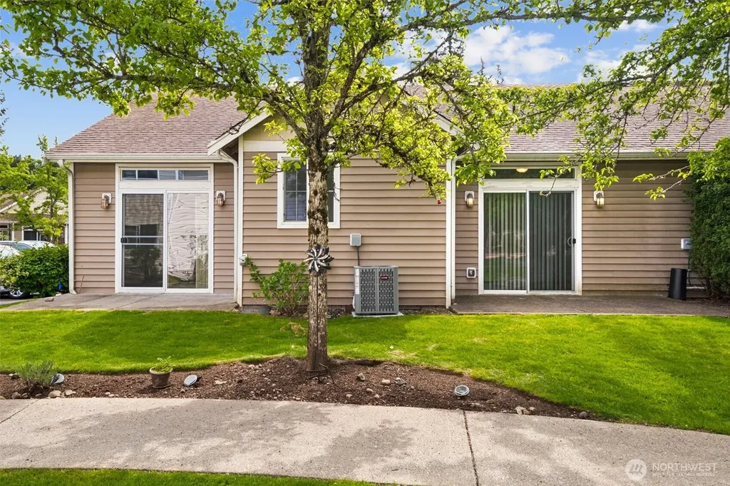 24202 224th Ave SE Maple Valley WA 98038