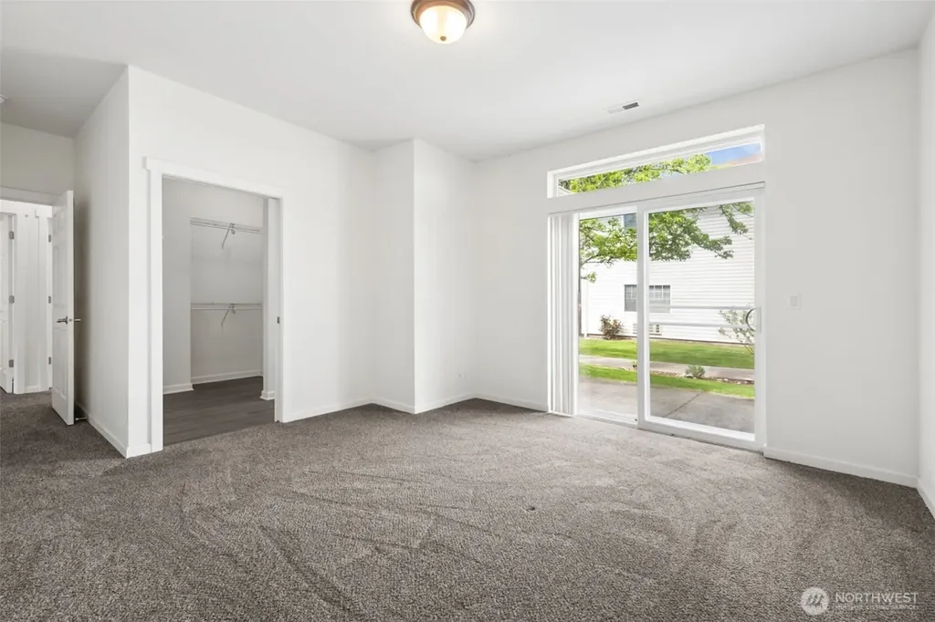 24202 224th Ave SE Maple Valley WA 98038