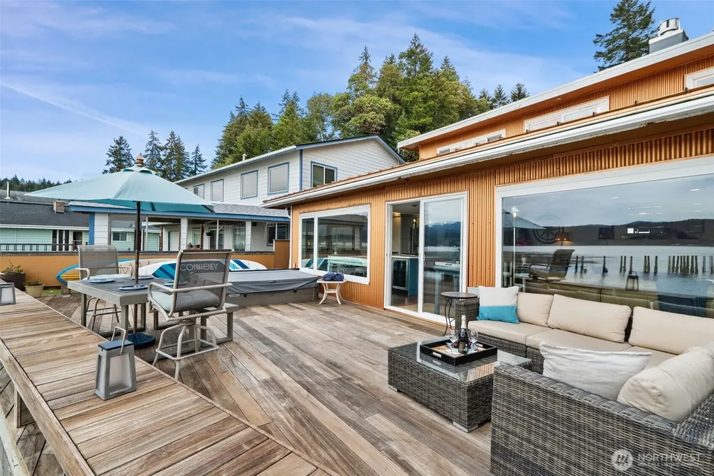 18651 NE North Shore Road Tahuya WA 98588