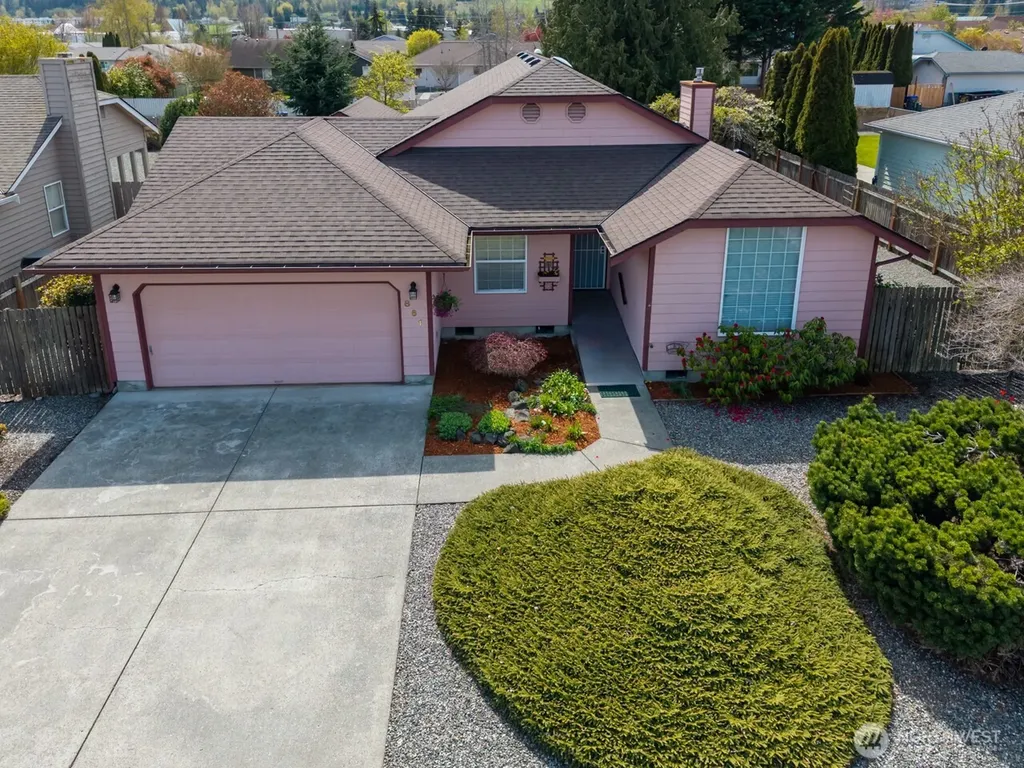 861 E Spruce Sequim WA 98382