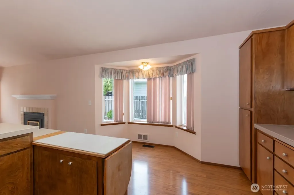 861 E Spruce Sequim WA 98382