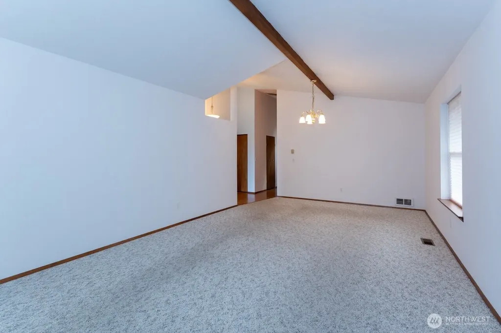 861 E Spruce Sequim WA 98382