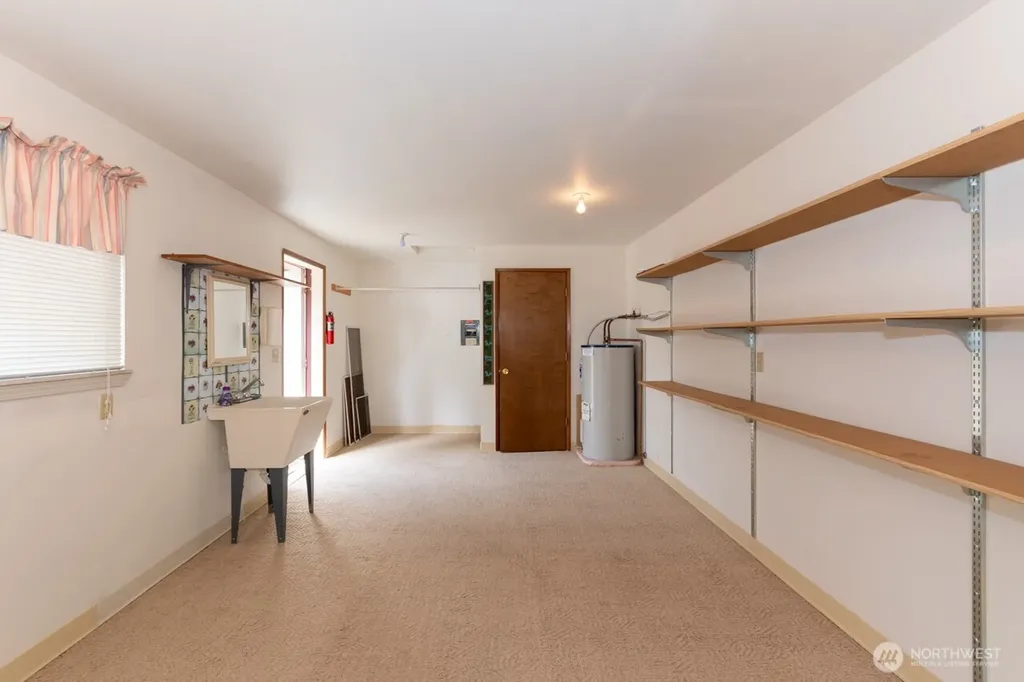 861 E Spruce Sequim WA 98382