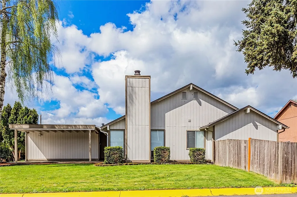 1021 30th Street NE Auburn WA 98002