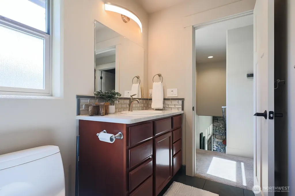 180 Country River Lane Entiat WA 98822