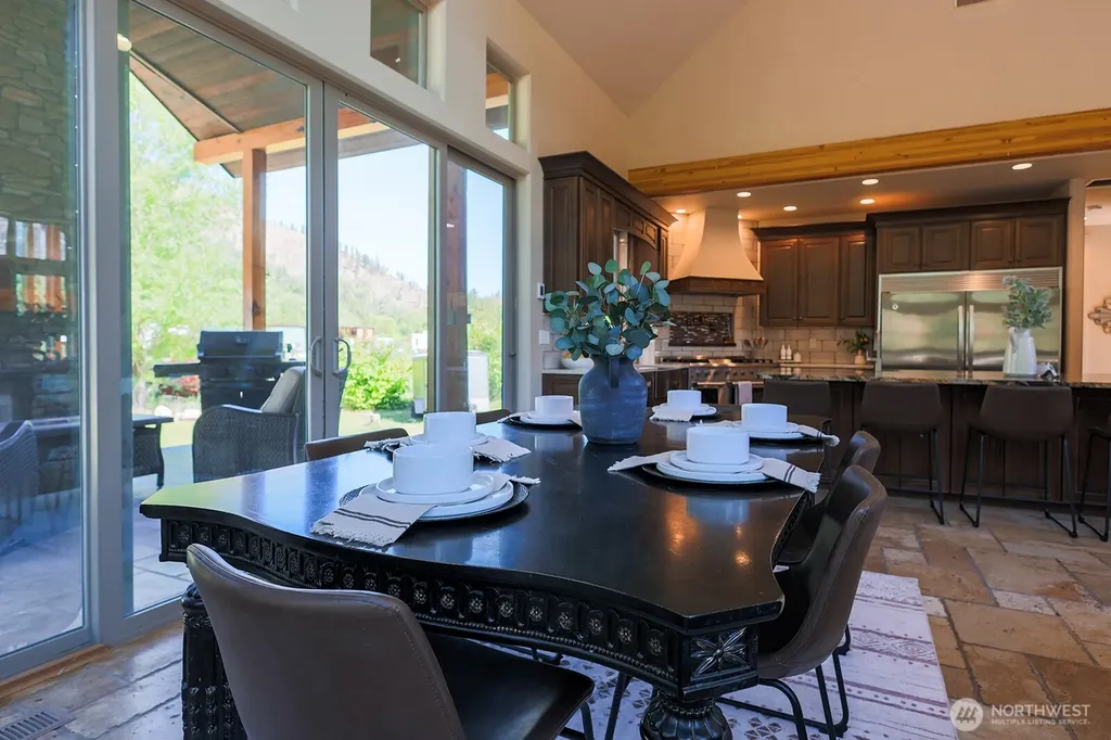 180 Country River Lane Entiat WA 98822