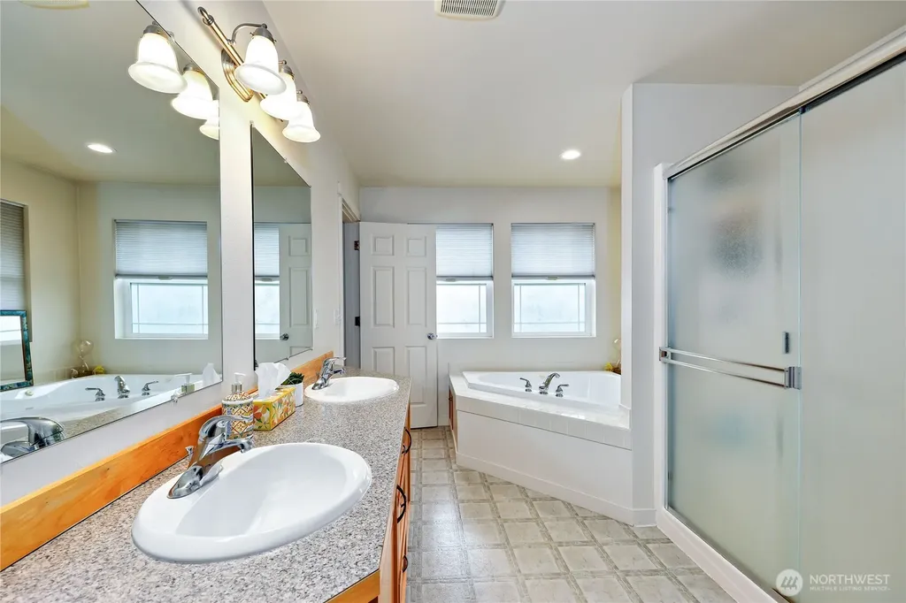 2560 NE William E Sutton Road Bremerton WA 98311