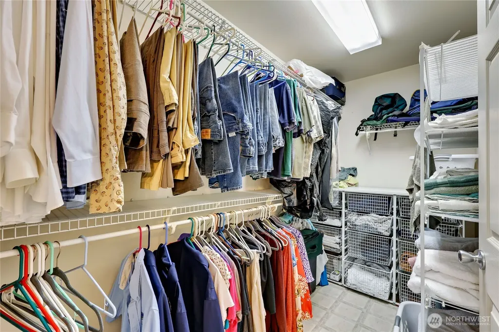 2560 NE William E Sutton Road Bremerton WA 98311