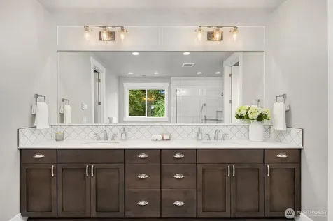 1646 106th Avenue SE Bellevue WA 98004