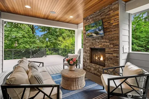 1646 106th Avenue SE Bellevue WA 98004