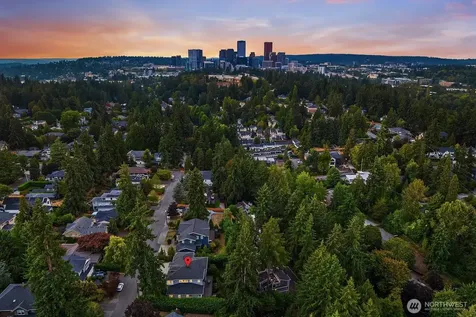 1646 106th Avenue SE Bellevue WA 98004
