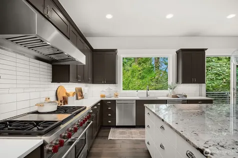 1646 106th Avenue SE Bellevue WA 98004