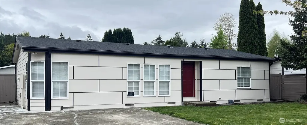 2010 4th Street SE Auburn WA 98002