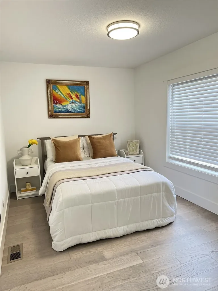 2010 4th Street SE Auburn WA 98002