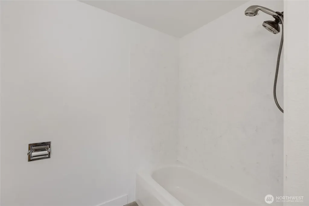 1555 Union Avenue NE Renton WA 98059