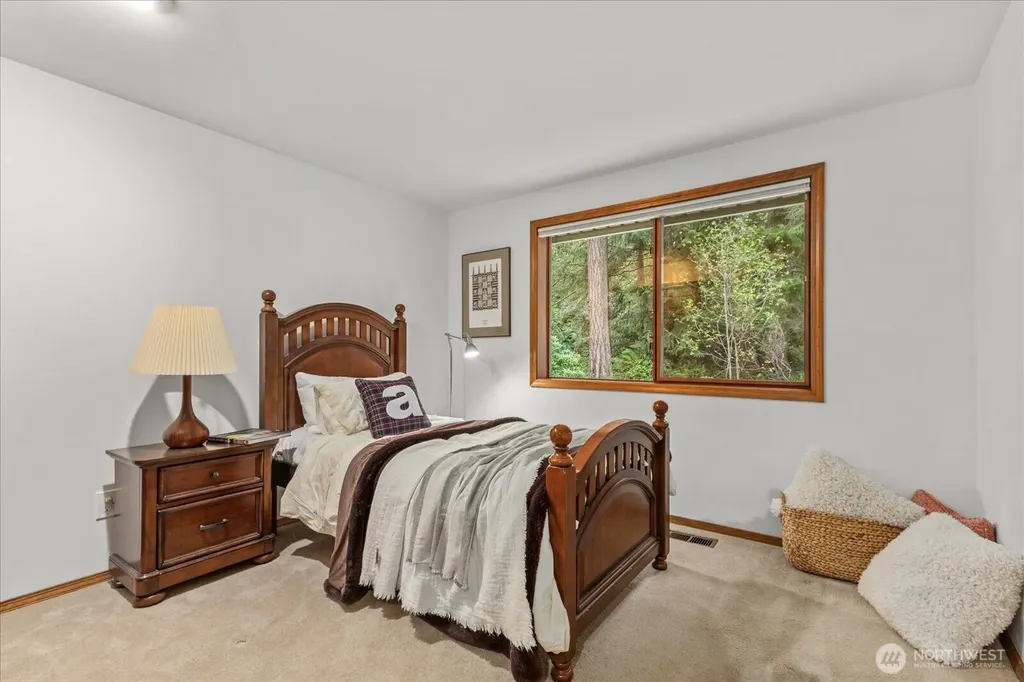 20026 190th Avenue NE Woodinville WA 98077