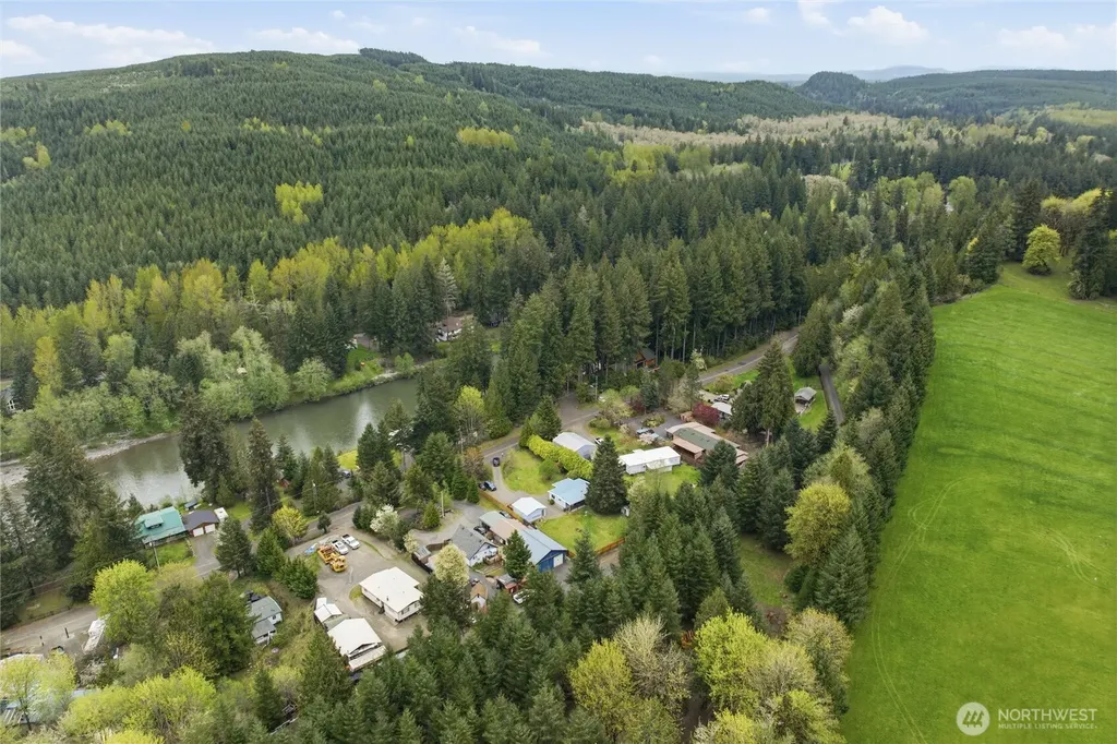 173 Riverview Drive Castle Rock WA 98611
