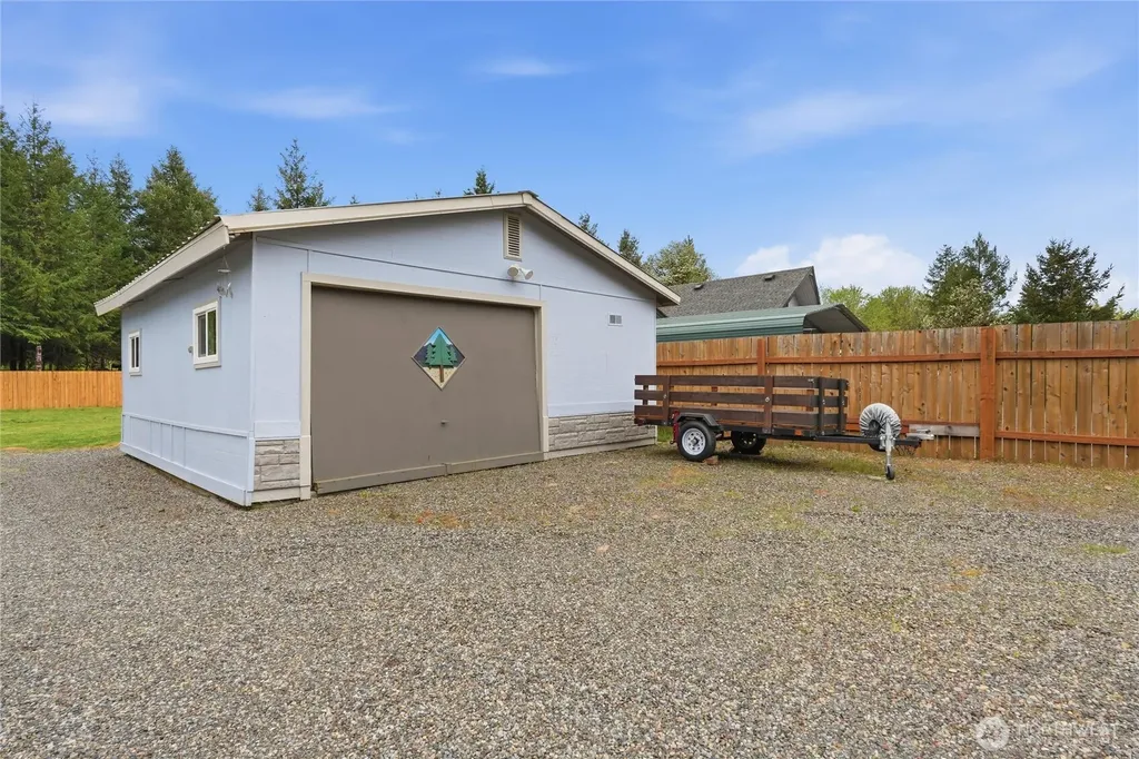 173 Riverview Drive Castle Rock WA 98611
