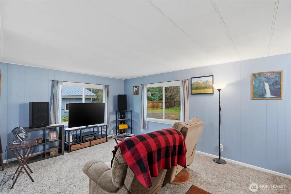173 Riverview Drive Castle Rock WA 98611