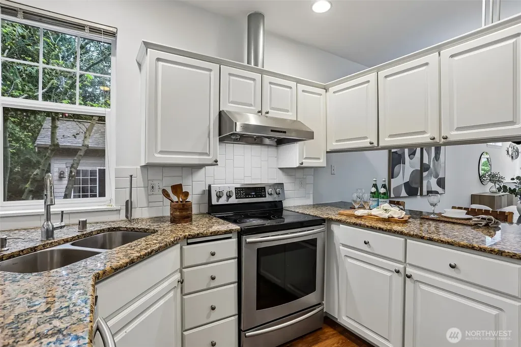 9834 NE 130th Place Kirkland WA 98034
