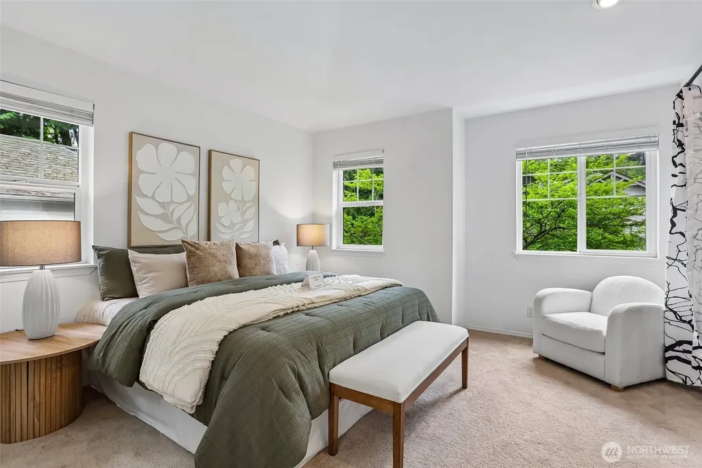 9834 NE 130th Place Kirkland WA 98034