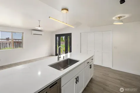 101 161st Street SE Bothell WA 98012