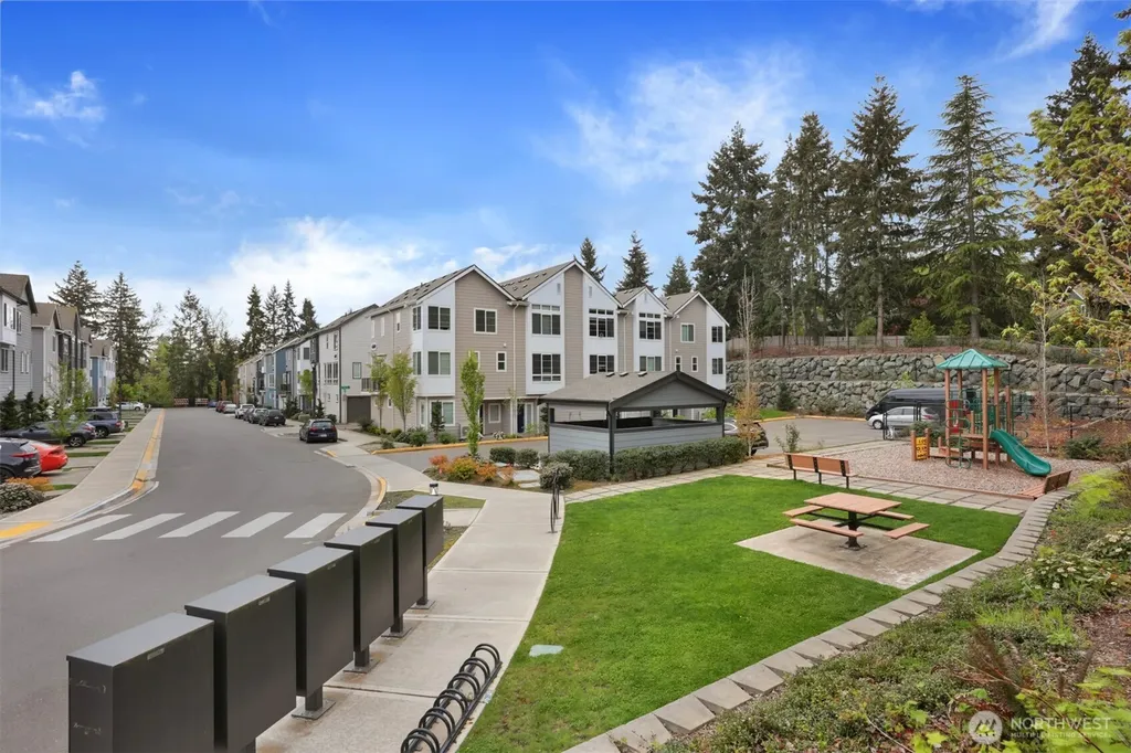 6633 NE 188th Court Kenmore WA 98028
