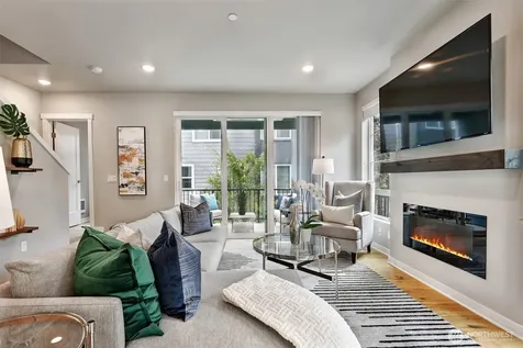 6633 NE 188th Court Kenmore WA 98028