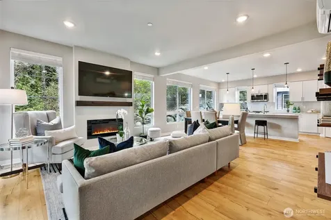 6633 NE 188th Court Kenmore WA 98028
