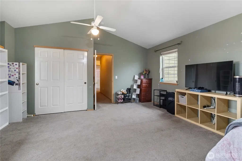 263 Hamilton Court Buckley WA 98321