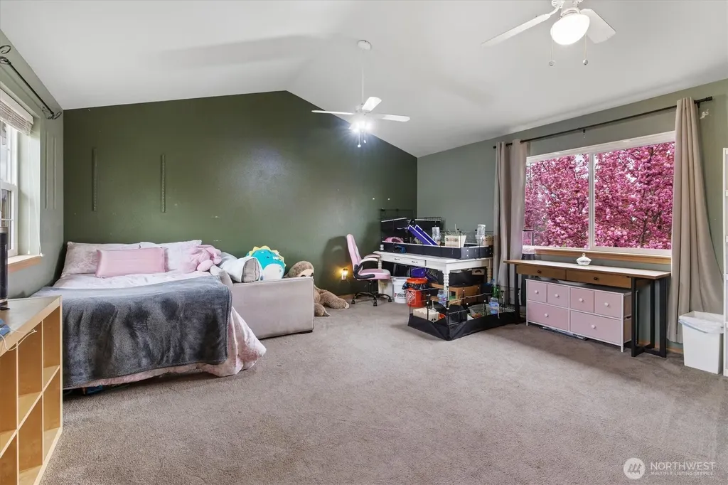263 Hamilton Court Buckley WA 98321