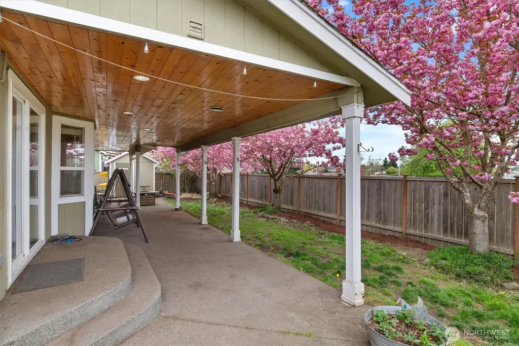 263 Hamilton Court Buckley WA 98321