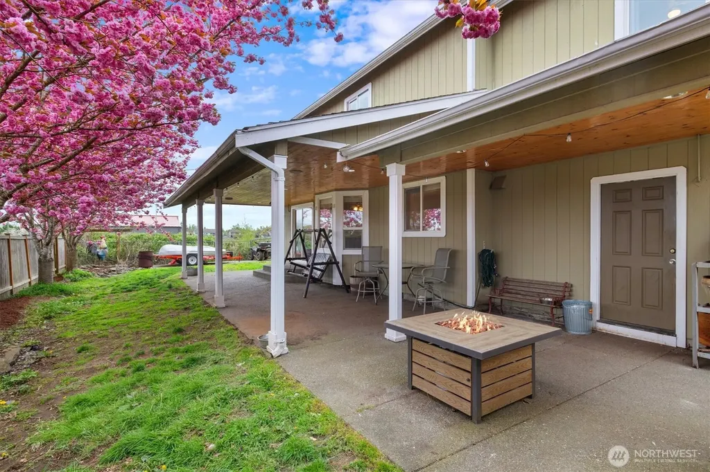 263 Hamilton Court Buckley WA 98321
