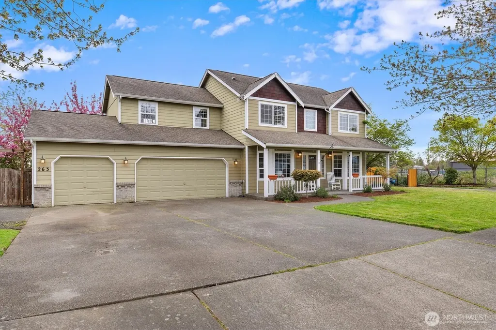 263 Hamilton Court Buckley WA 98321
