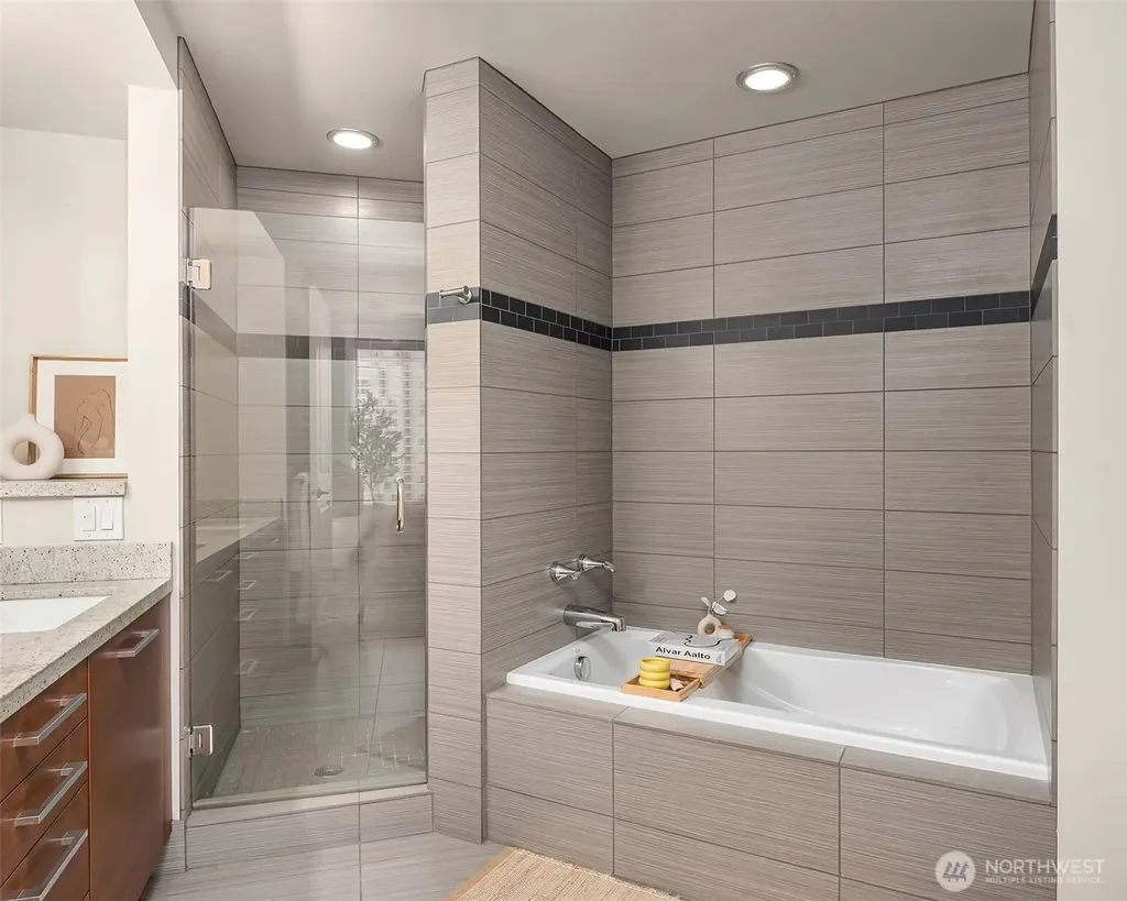 1920 4th Avenue Seattle WA 98101