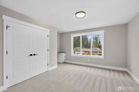 15008 75th Avenue NE Kenmore WA 98028