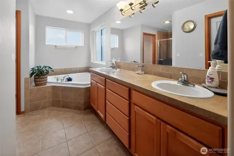 11221 SE 216th Street Kent WA 98031