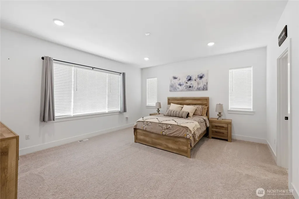 18526 Sawgrass Drive NE Poulsbo WA 98370