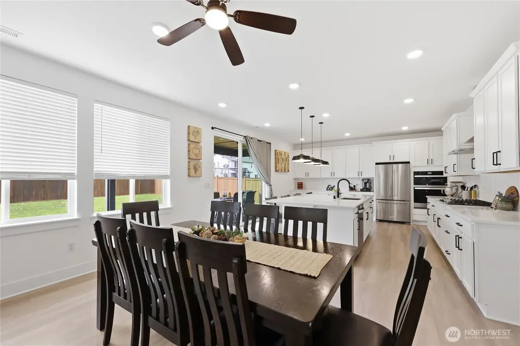 18526 Sawgrass Drive NE Poulsbo WA 98370