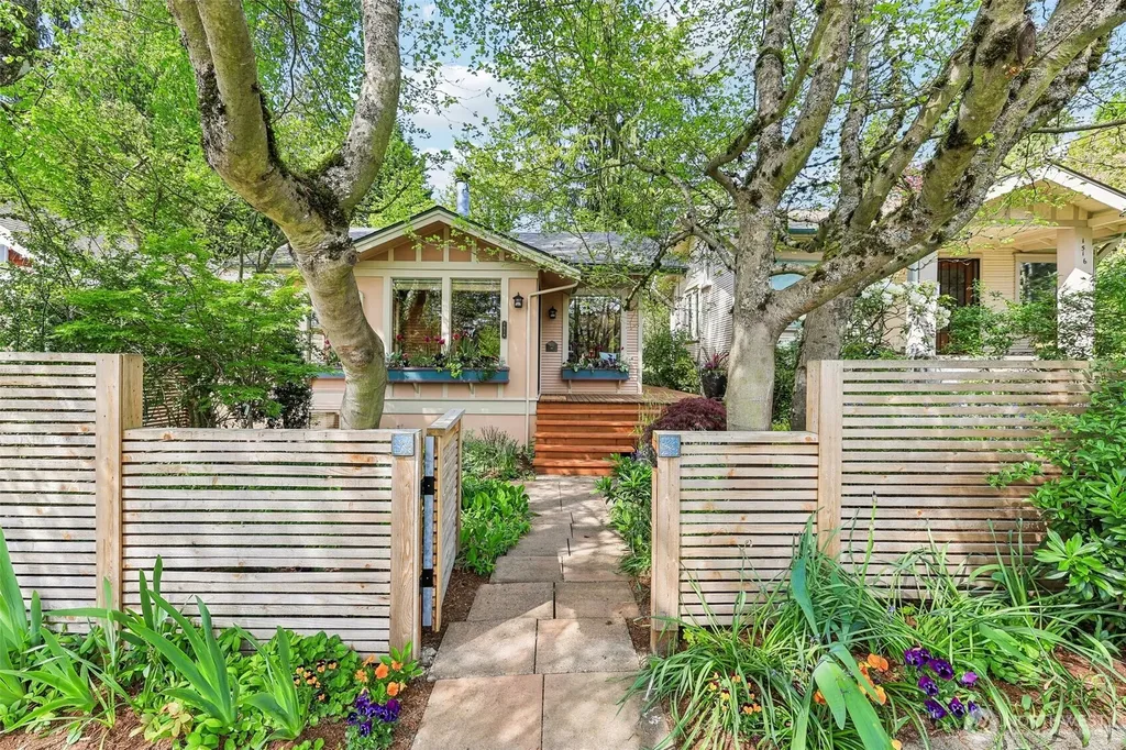 1514 NE 70th Street Seattle WA 98115
