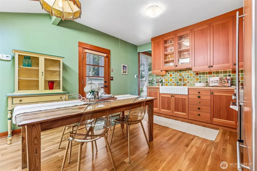 1514 NE 70th Street Seattle WA 98115