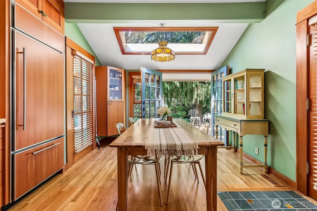 1514 NE 70th Street Seattle WA 98115