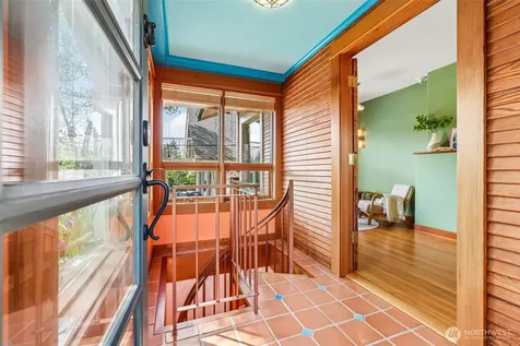 1514 NE 70th Street Seattle WA 98115
