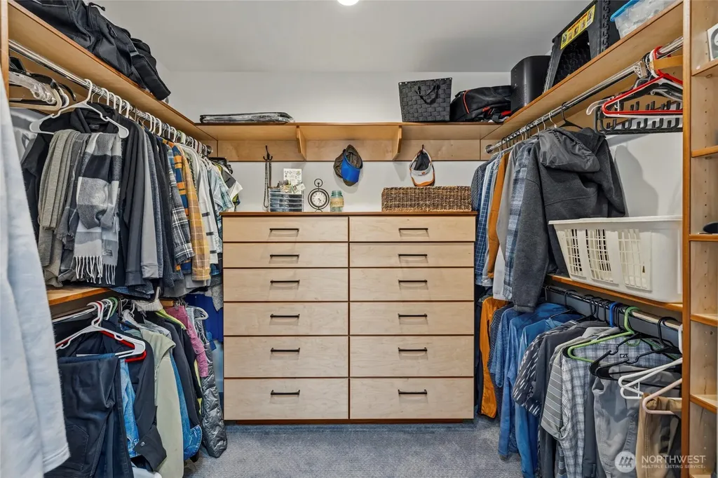 8177 Cultus Drive Clinton WA 98236
