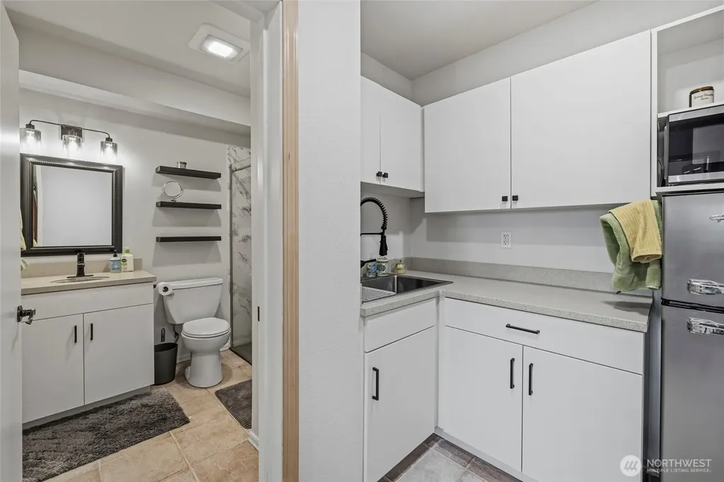 8177 Cultus Drive Clinton WA 98236