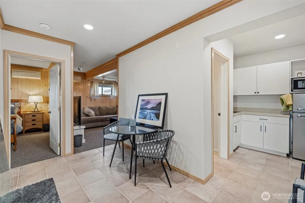 8177 Cultus Drive Clinton WA 98236