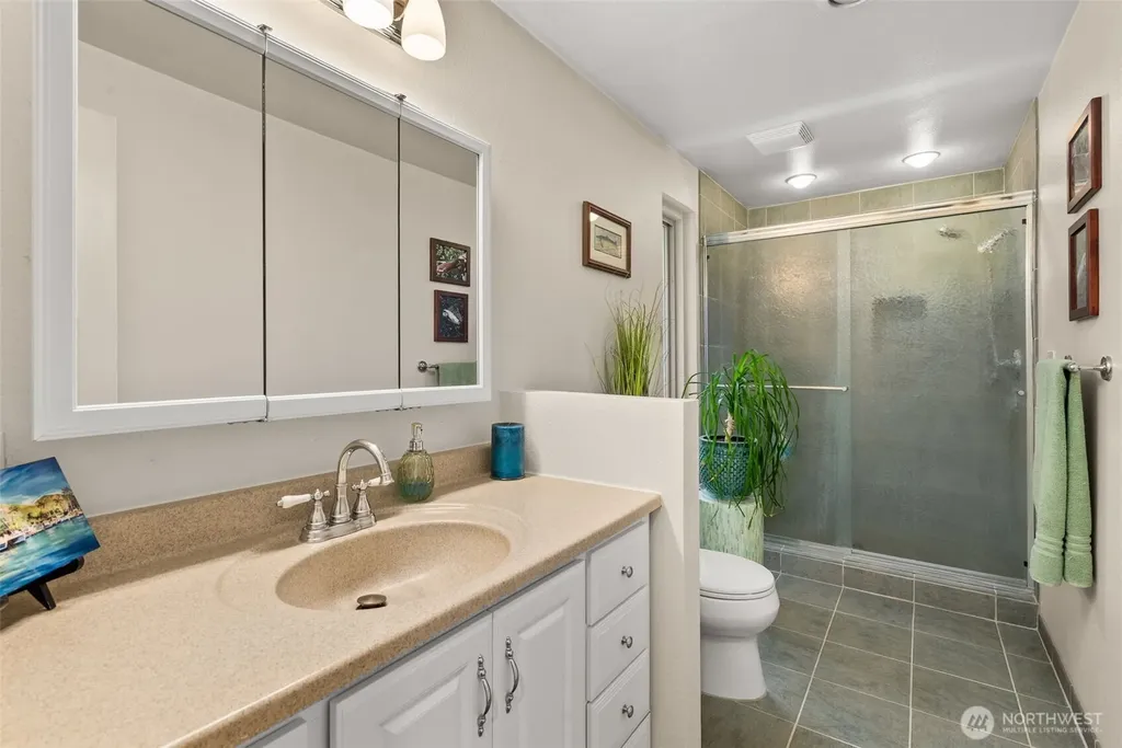 6612 Linwood Lane SW Lakewood WA 98499