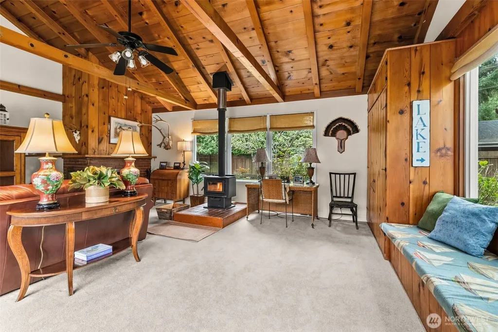6612 Linwood Lane SW Lakewood WA 98499