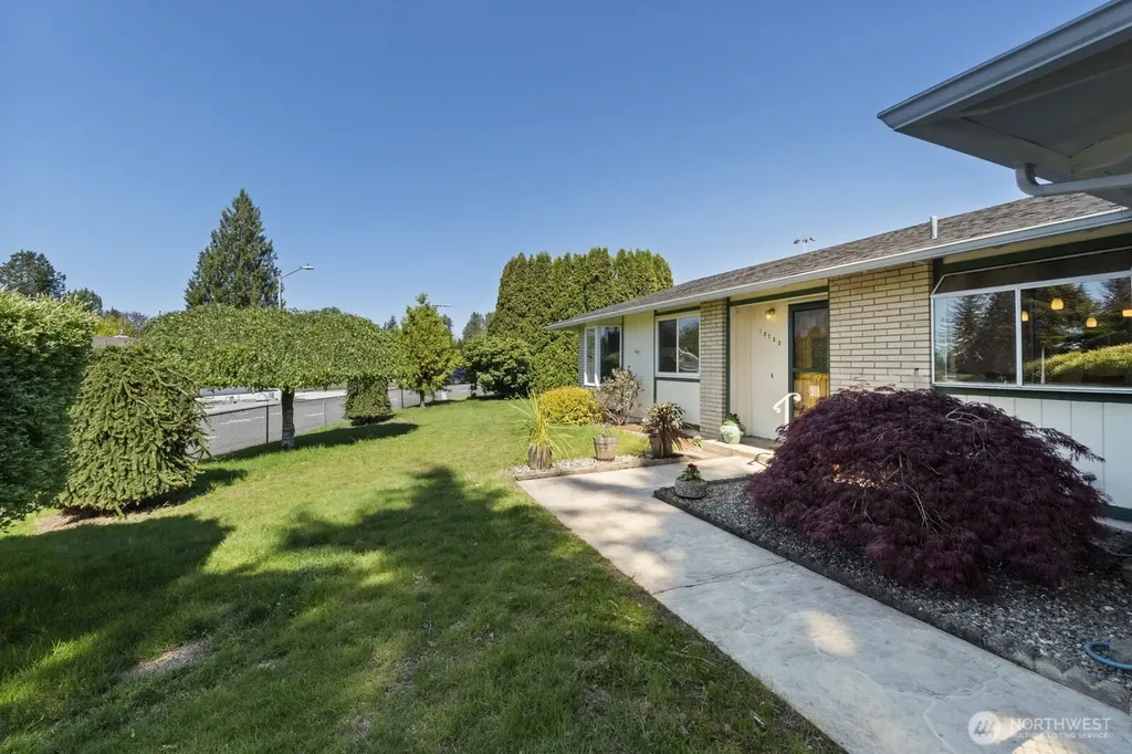 12733 SE 167th Street Renton WA 98058