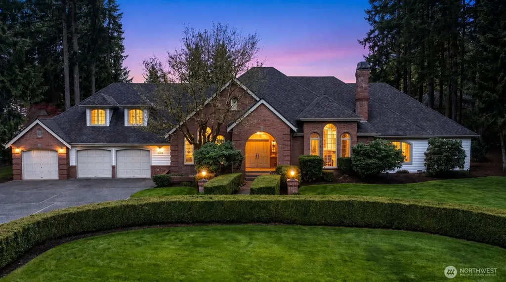 14239 194th Avenue NE Woodinville WA 98077